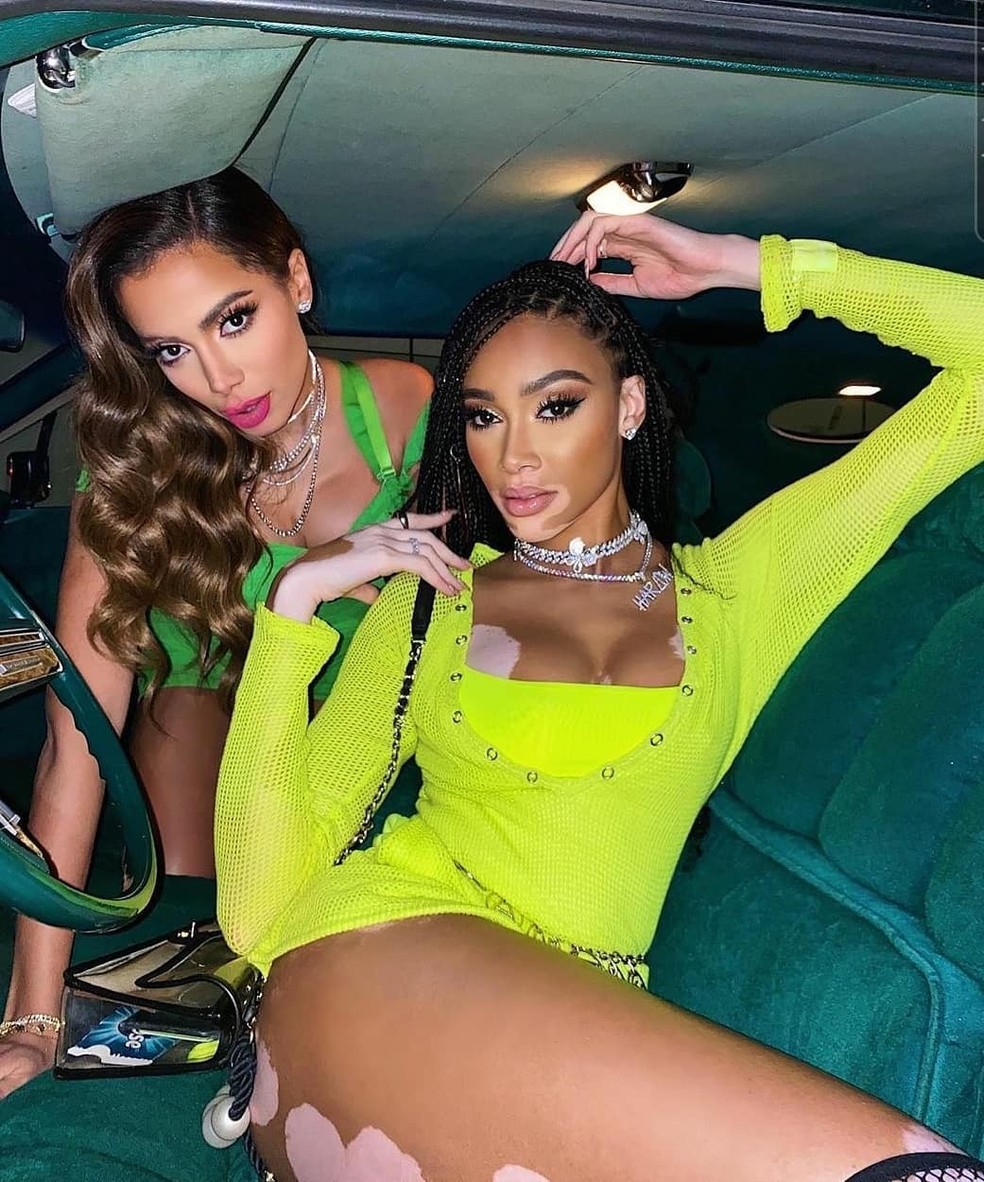 A cor verde é uma das maiores apostas da próxima temporada (Foto: Reprodução/Instagram @anitta) — Foto: Glamour