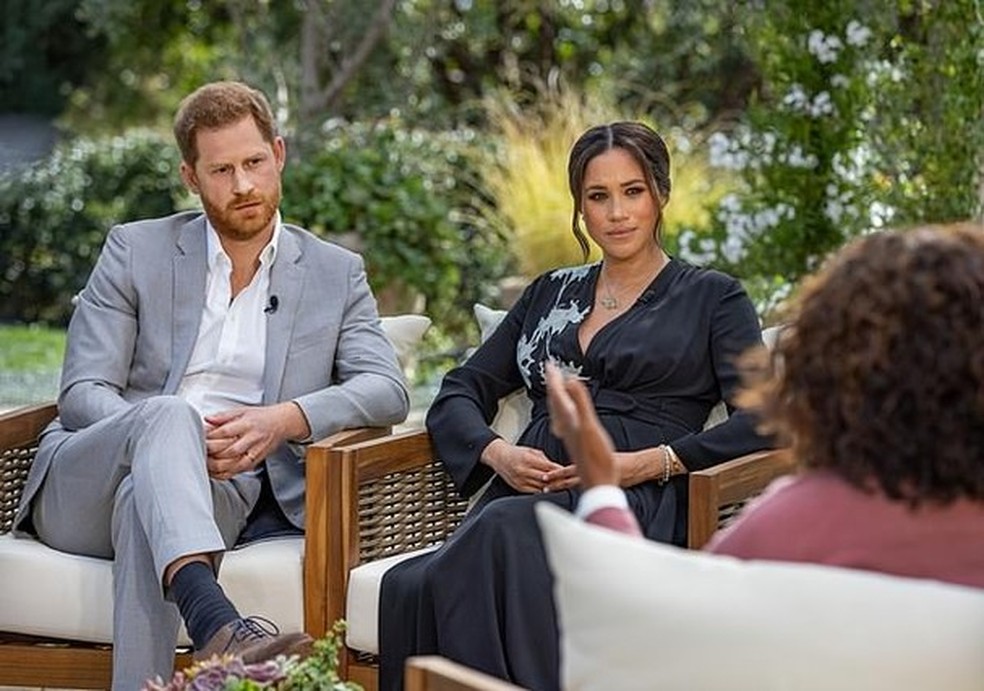 Príncipe Harry e Meghan Markle em entrevista à Oprah (Foto: Getty Images) — Foto: Glamour