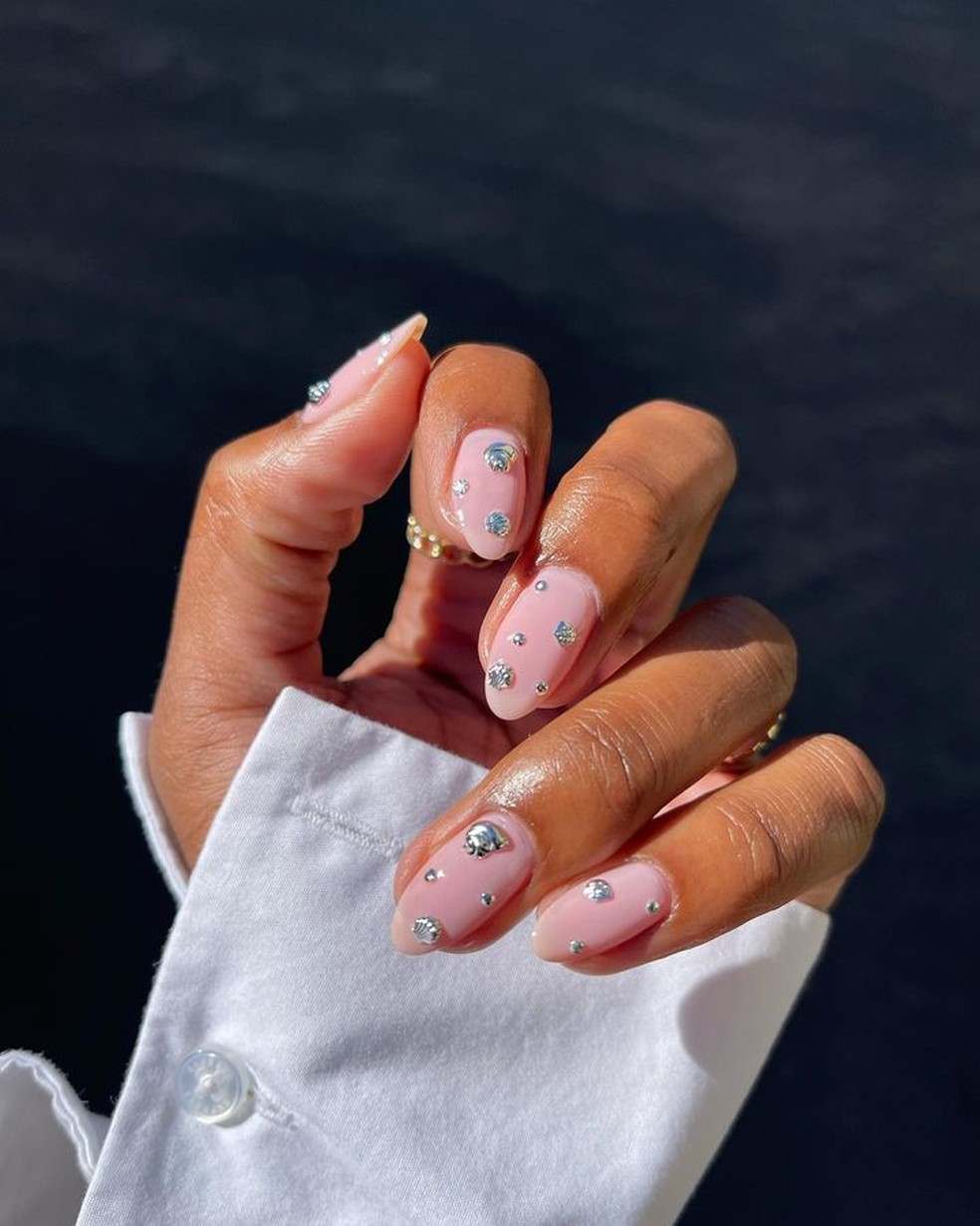 Unhas para o Ano Novo — Foto: Reprodução/ Instagram @lolo.nailedit