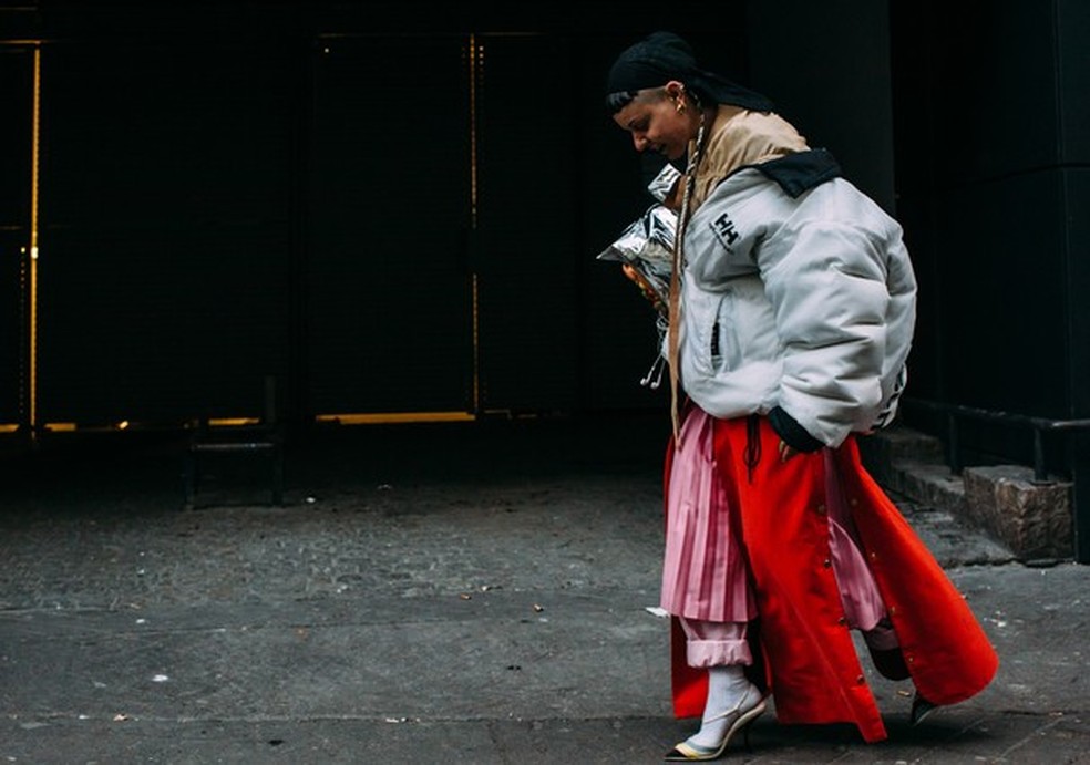 Camadas mil E olha como o casaco parece um edredom! (Foto: IMAXTREE ) — Foto: Glamour