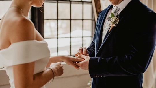 Mulheres americanas estão desistindo do casamento – e os números explicam o motivo