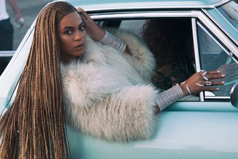 Beyoncé lidera indicações ao VMA 2016