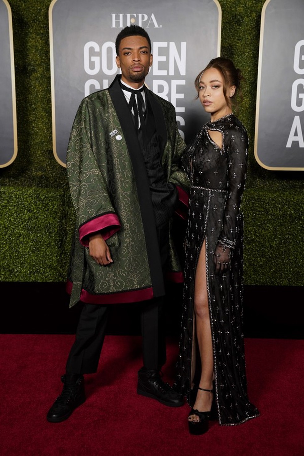 Jackson Lee e Satchel Lee no Globo de Ouro 2021 (Foto: Getty Images) — Foto: Glamour