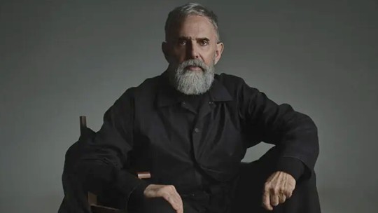 Paulo Borges reflete sobre os 30 anos do SPFW: “Moda não é roupa. É cultura, é história”