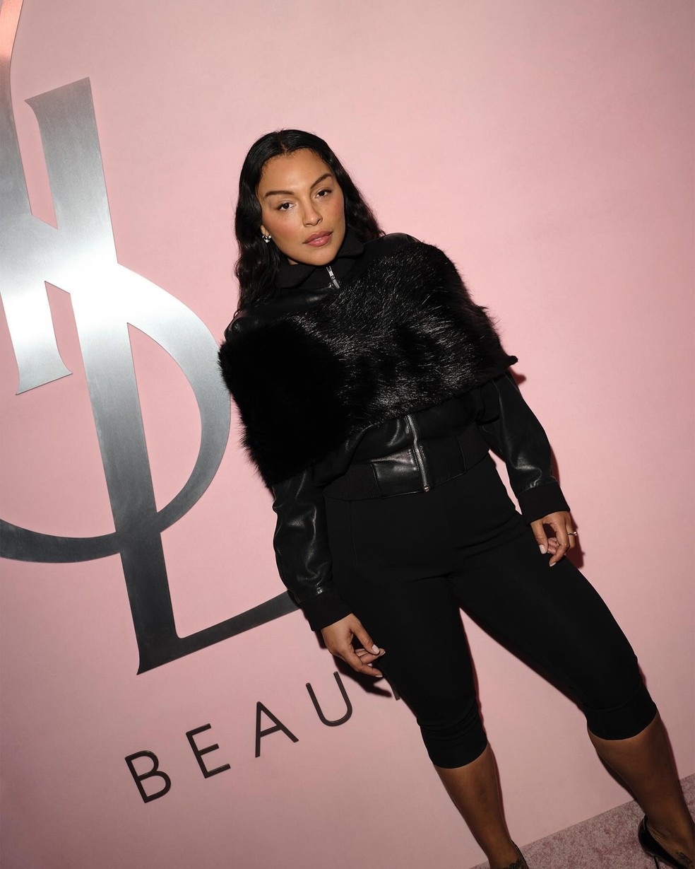 A calça capri merece um lugar no seu look de inverno — Foto: Getty Images
