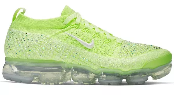Nike lan a t nis decorado com cristais Swarovski