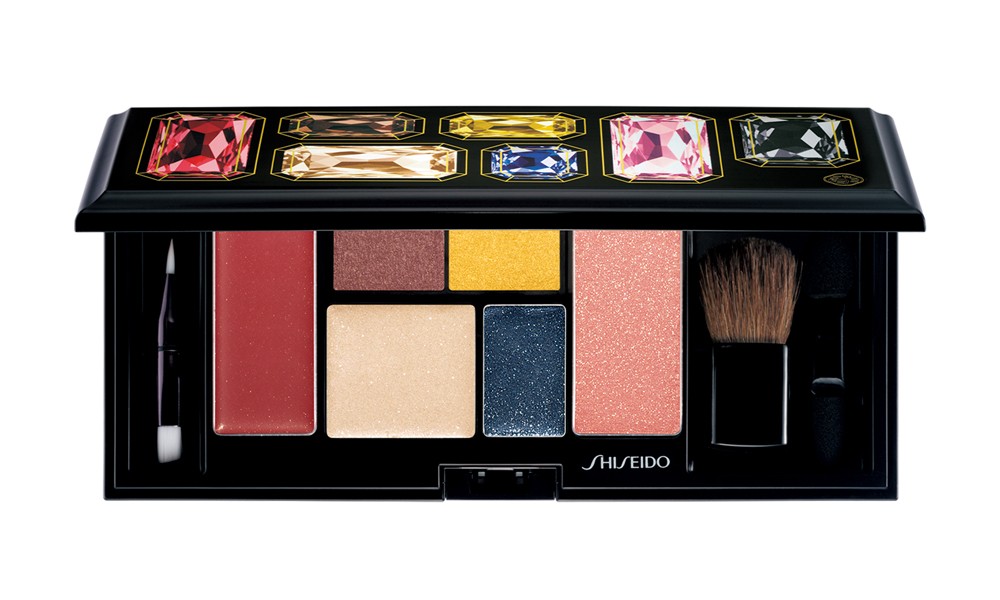 Sparkling Party Palette, da Shiseido, R$ 349 | shiseido.com.br. Seis cores em diferentes texturas, que podem ser usados nos lábios, maçãs do rosto e olhos. 