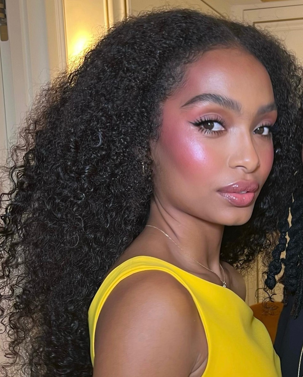 A "maquiagem em aquarela" é a tendência mais sonhadora da temporada — Foto: @nikki_makeup