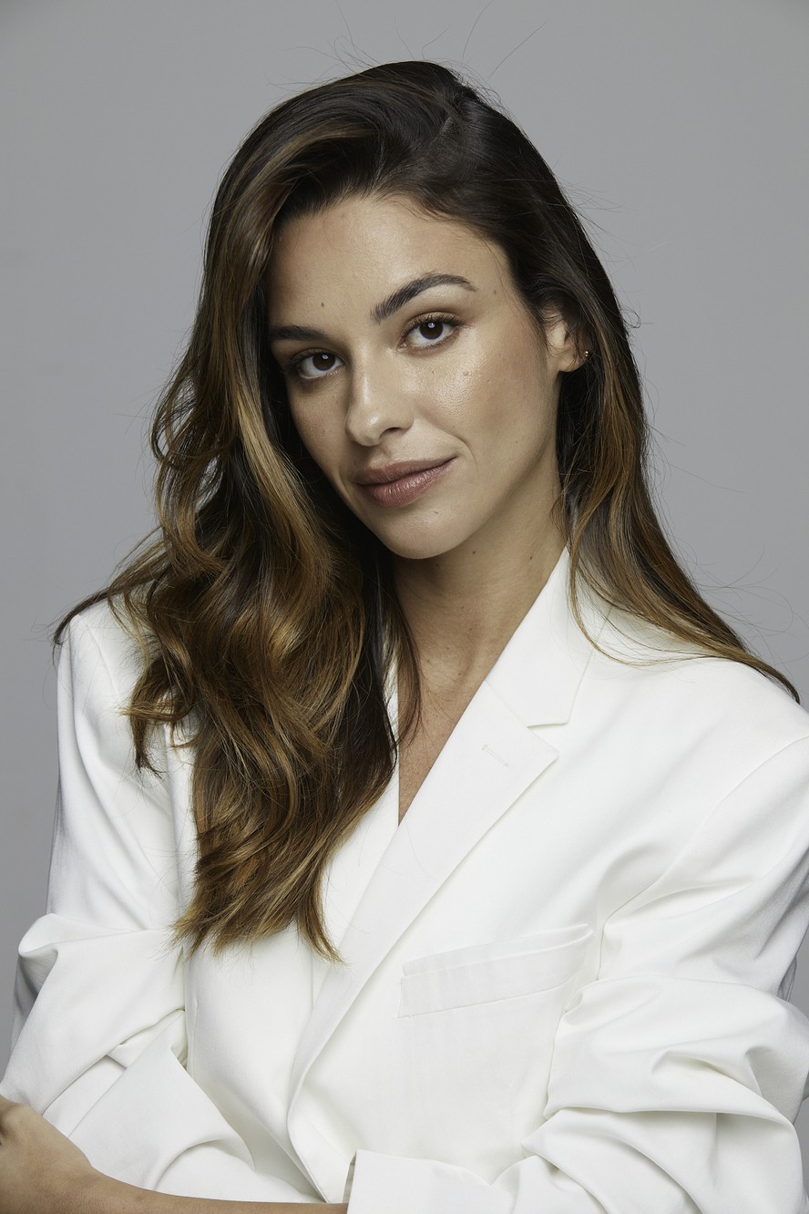 Atriz Priscila Reis divide rotina de beleza e malhação: 'Meu corpo é meu instrumento de trabalho'