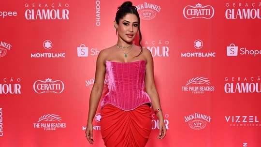Geração Glamour 2025: com look vibrante, Thaynara OG celebra 10 anos de carreira e impacto social