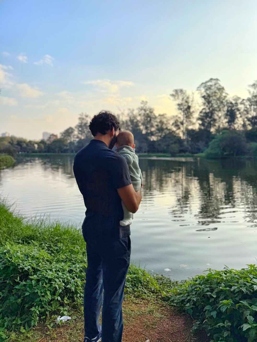 Joaquim Valente e filho, River &mdash; Foto: Reprodu&ccedil;&atilde;o/Instagram