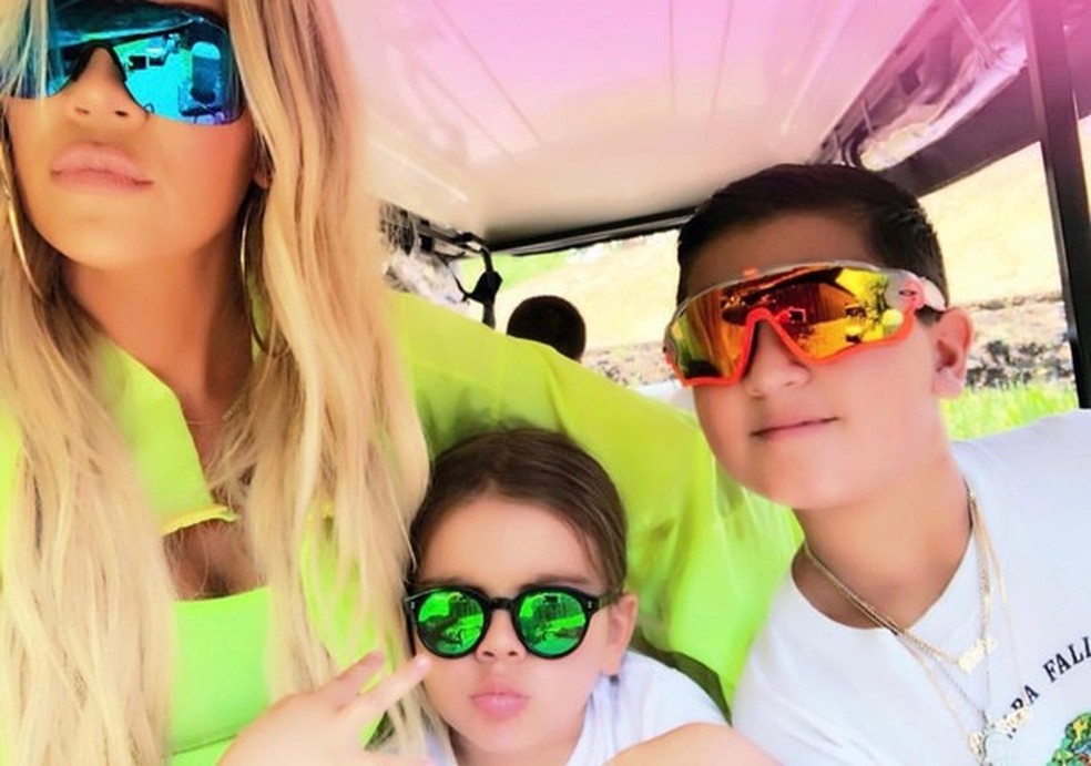 Khloe Kardashian, Mason e Penelope Disick (Foto: Instagram/Reprodução) — Foto: Glamour