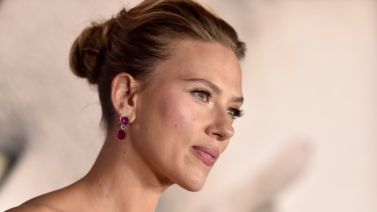 Scarlett Johansson diz que OpenAI roubou sua voz para ChatGPT