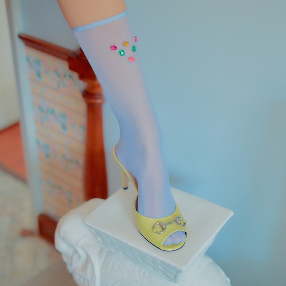 Meia-calça colorida (Foto: Pedro Bucher) — Foto: Glamour