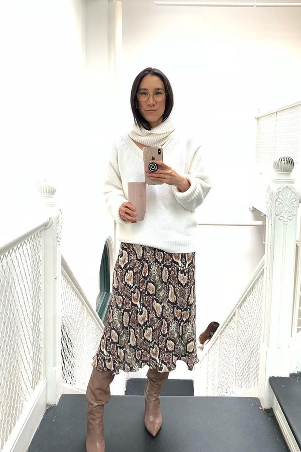 Quer se vestir como uma girl boss? É só se inspirar nos looks de Eva Chen!