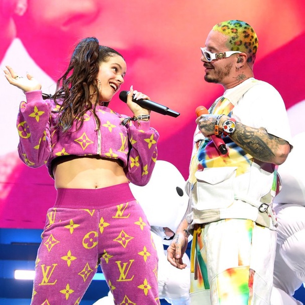 INDIO, CA - APRIL 13:  Rosalia and J Balvin perform at Coachella Stage during the 2019 Coachella Valley Music And Arts Festival on April 13, 2019 in Indio, California.  (Photo by Kevin Winter/Getty Images for Coachella) (Foto: Getty Images for Coachella) — Foto: Glamour