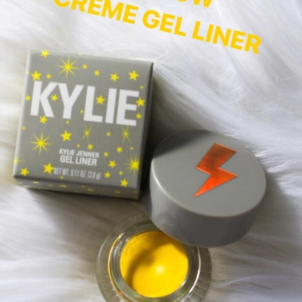 Liner da linha Stormi (Foto: Reprodução/Instagram) — Foto: Glamour