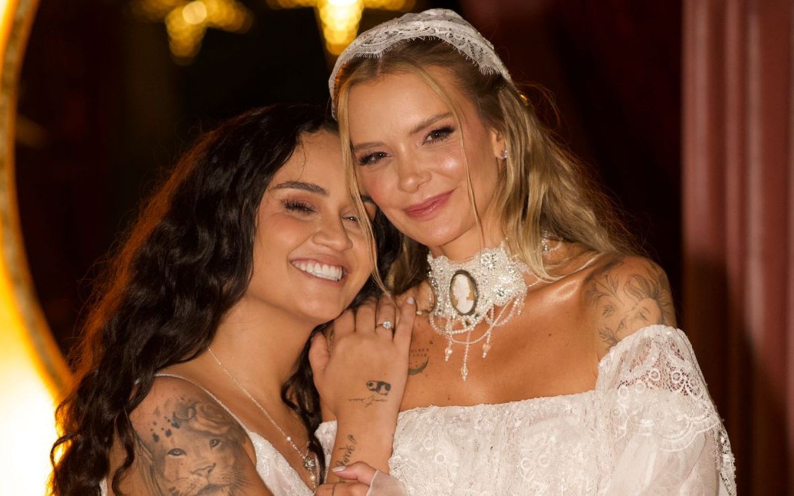 Casamento de Marcela Mc Gowan e Luiza Martins é marcado por mística e estilo