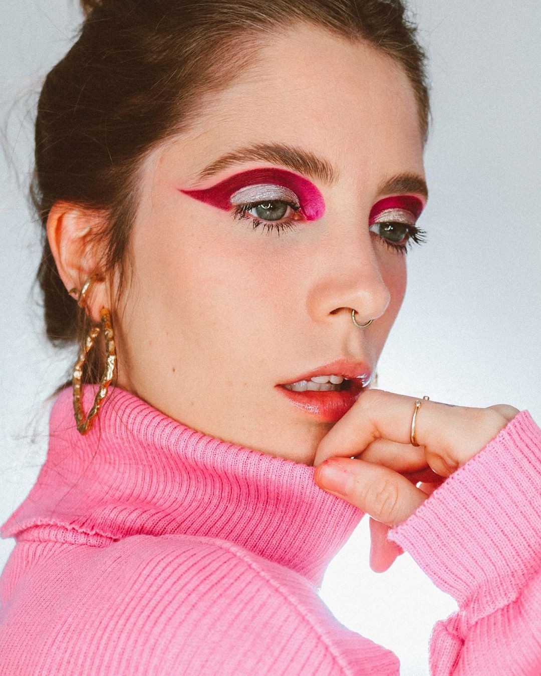 28 inspirações de make rosa para você arrasar no Geração Glamour