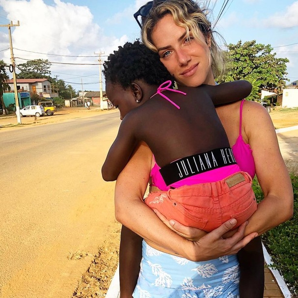 Giovanna Ewbank e Titi (Foto: Instagram/Reprodução) — Foto: Glamour