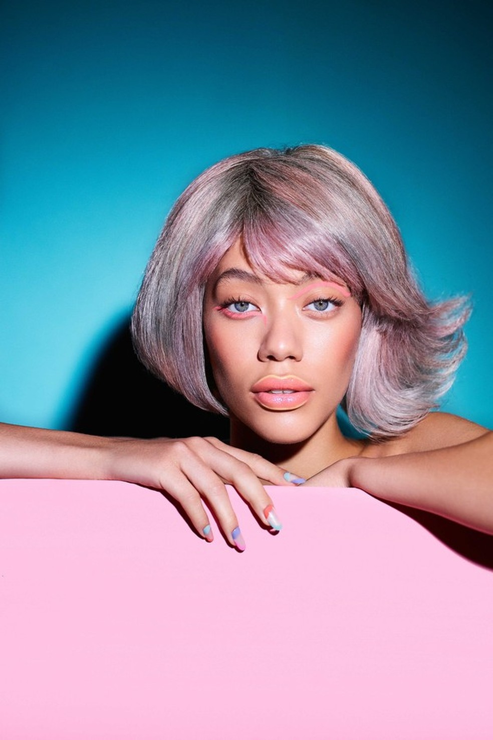 Fotos: Enrique Vega (@enriquevegaphoto) Beleza: Lottie Stannard @lotstar (make) e ELSA @elsahair (cabelo) Modelo: Sarah Marie (@sarahmarierod), FORD Models NY (@fordmodels) Nail Artist: Kayo Higuchi (@kayo.hc) — Foto: Glamour
