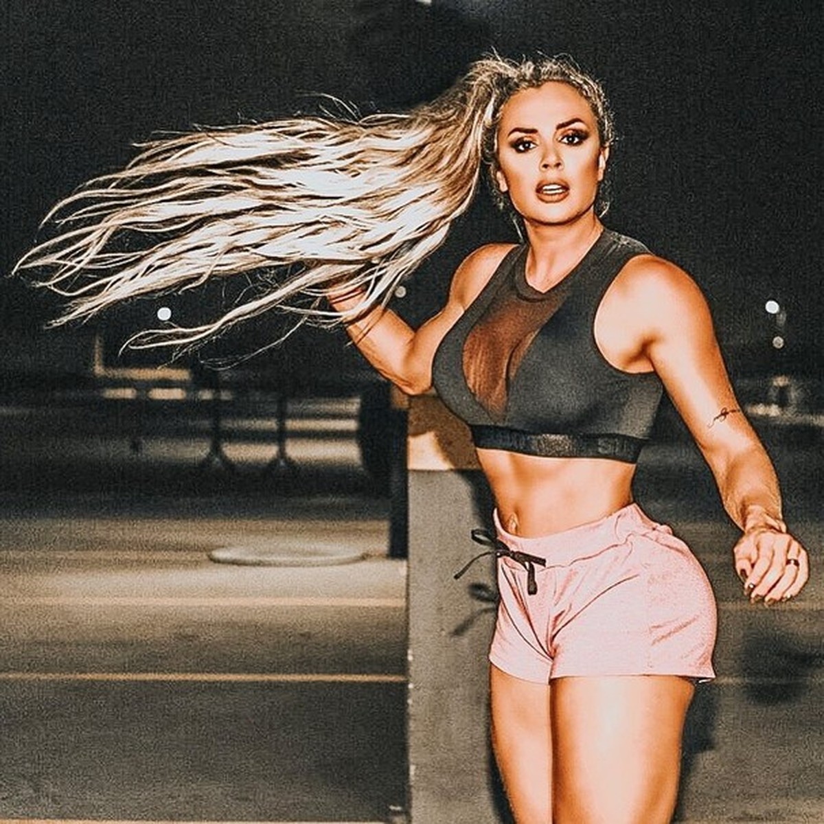 juju salimeni net worth - Ilustrasi 2