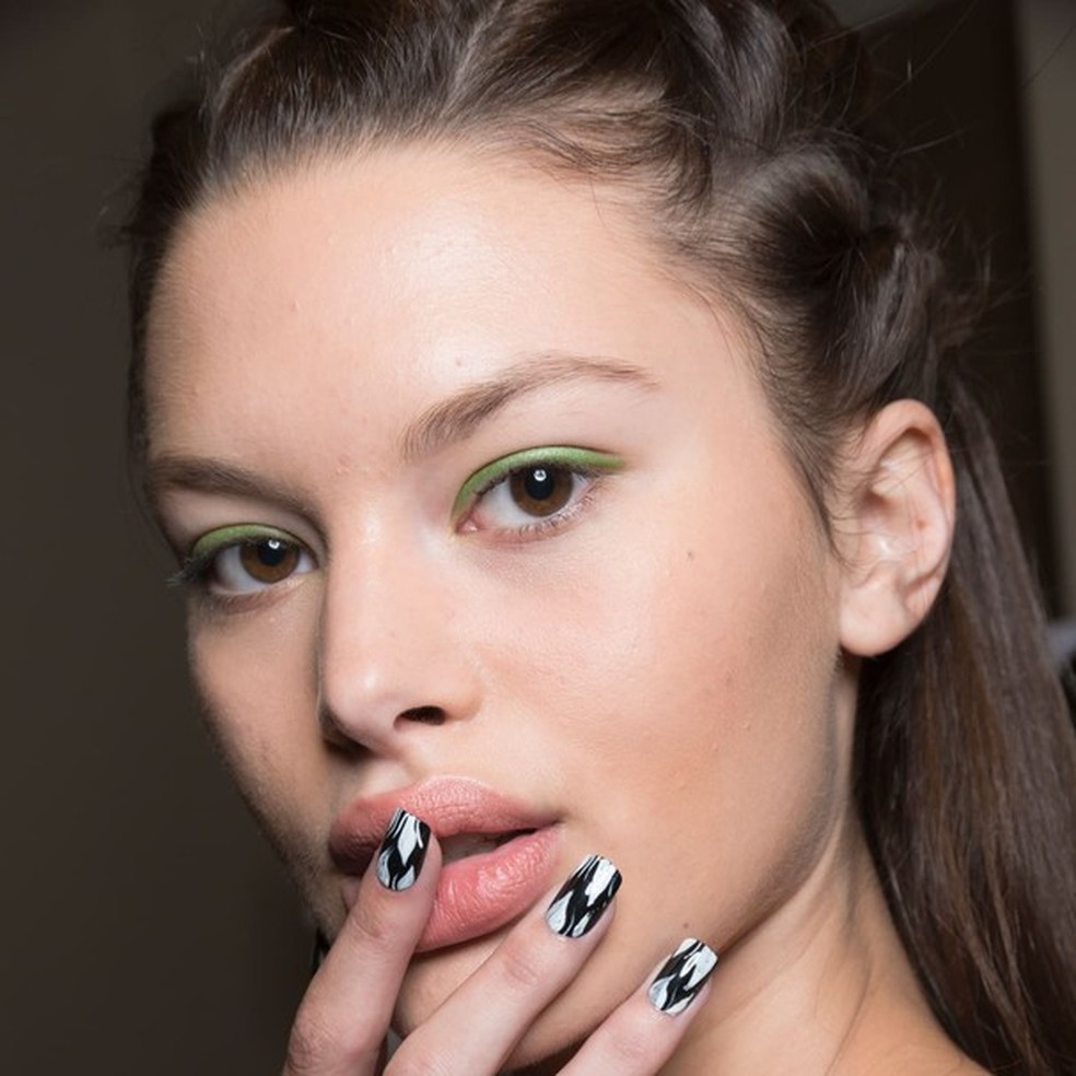 Nail Art no desfile da Christian Siriano (Foto: Imaxtree e Cortesia ) — Foto: Glamour