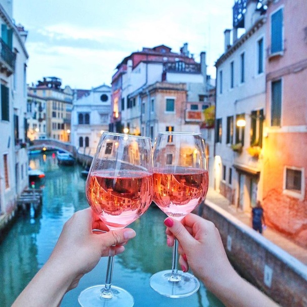 Vinho rosé (Foto: Instagram/Reprodução) — Foto: Glamour