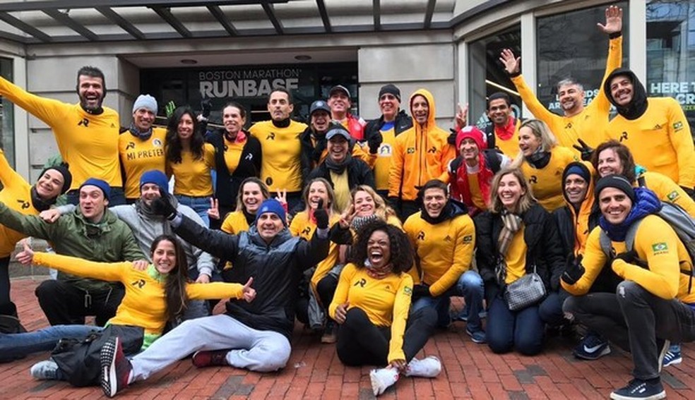 Equipe MPR e alunos que participaram da Maratona de Boston 2018 (Foto: Instagram/Reprodução) — Foto: Glamour