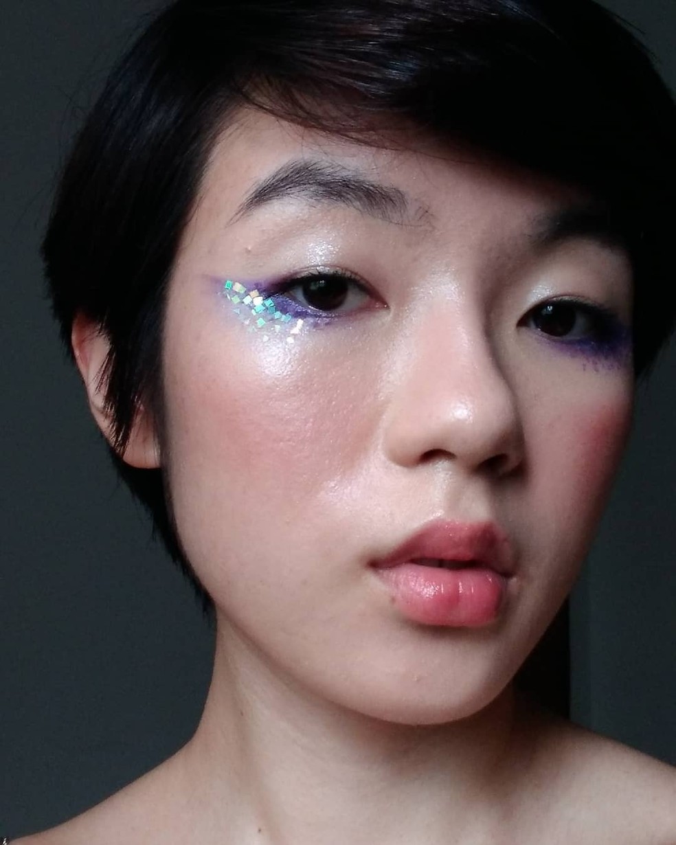Maquiagem com glitter — Foto: Instagram @letharumi