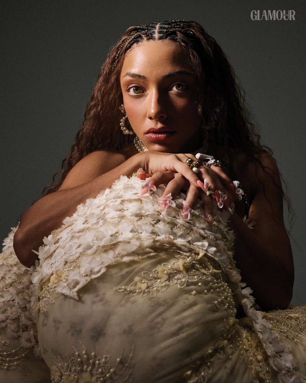 Alice Carvalho para a Glamour — Foto: Tauana Sofia | Glamour Brasil