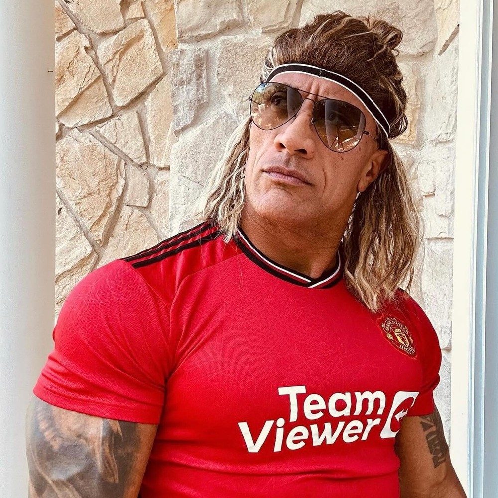 The Rock se fantasia de David Beckham e ex-jogador se diverte com ...