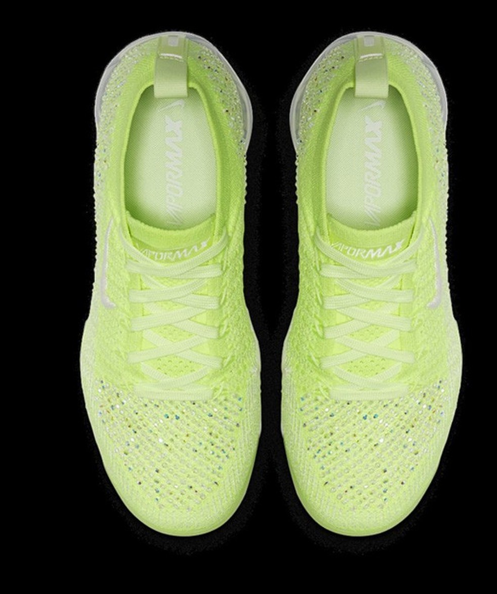 Women's air vapormax hotsell flyknit 2 swarovski