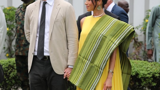 Meghan Markle usa R$ 733 mil em joias durante eventos na Nigéria