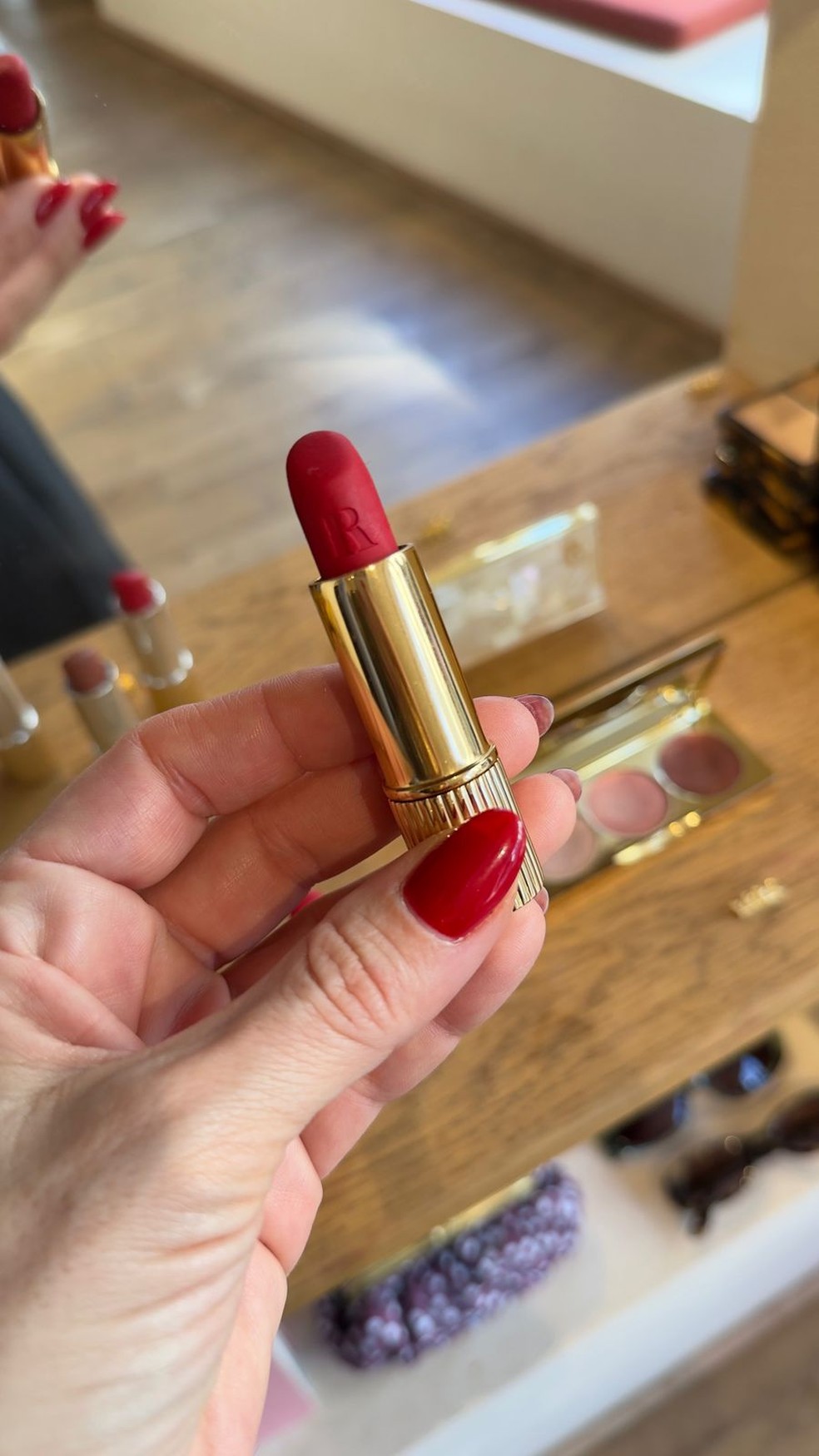 Skin Enhancing Duo, Isamaya 39 € — Foto: Vanessa Rozan