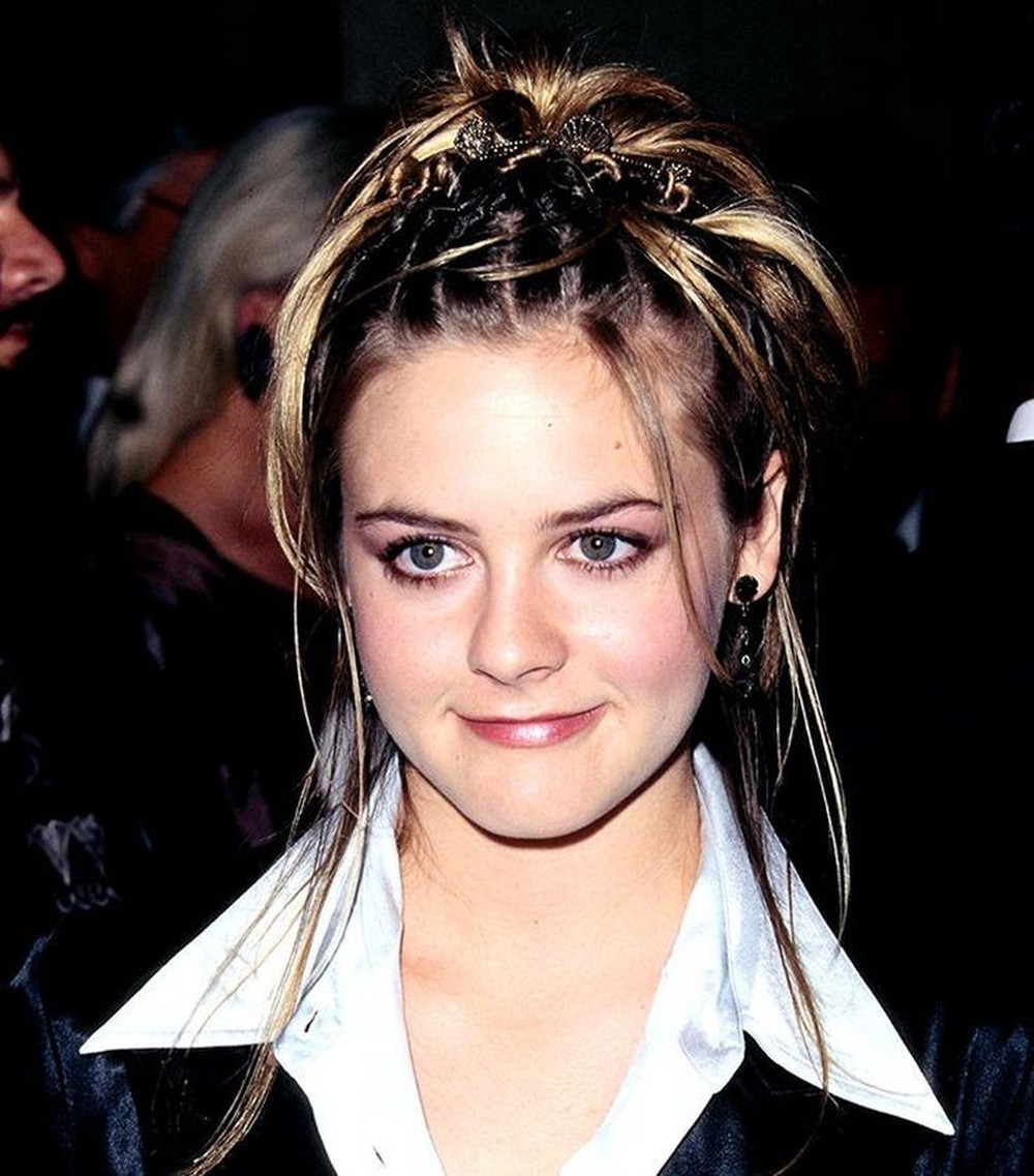 Cabelo anos 90: 8 penteados, cortes e tendências que voltaram com tudo