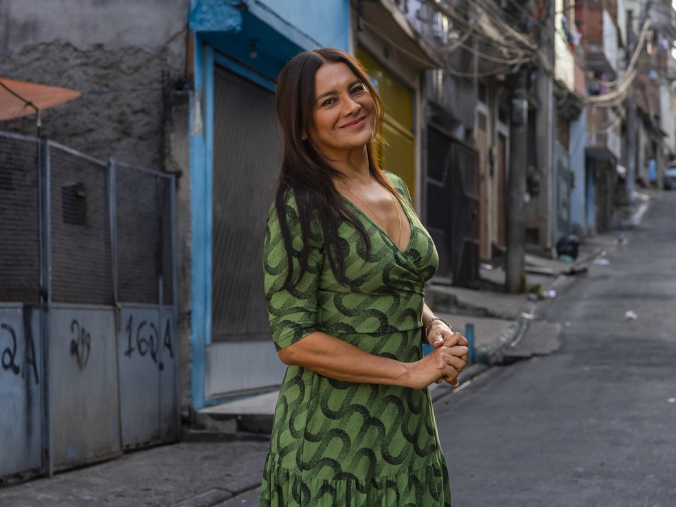 Dira Paes como Lígia — Foto: Globo/Estevam Avellar