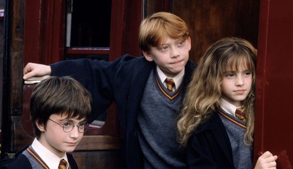 Cena do filme "Harry Potter e a Pedra Filosofal" (Foto: Reprodução) — Foto: Glamour
