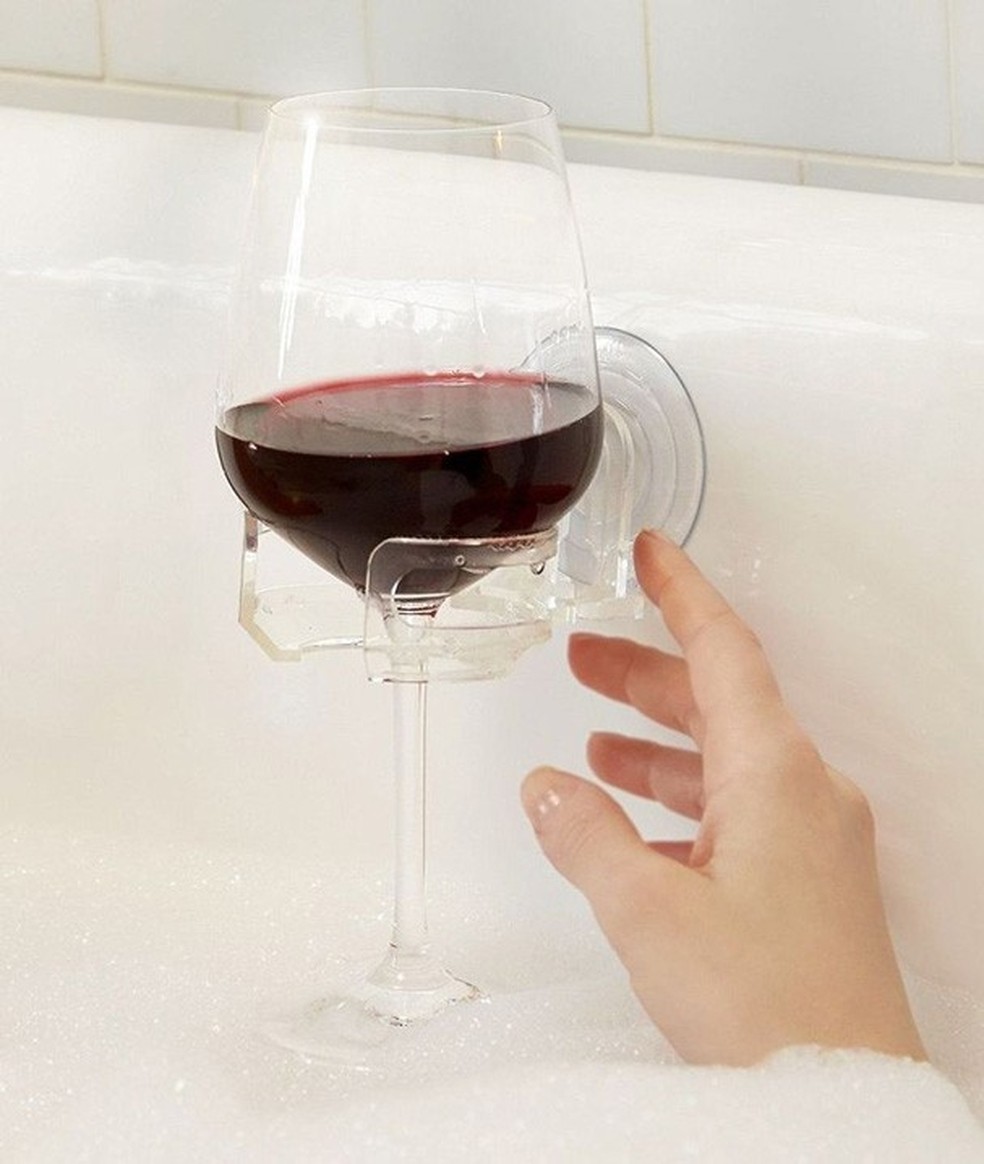 Suporte de taça de vinho (Foto: Reprodução) — Foto: Glamour