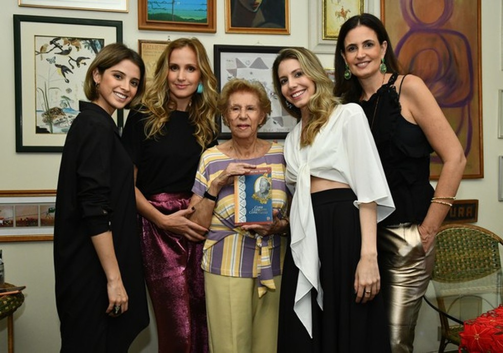 Tremma Cora: Isabella Perillo, Sandrine Nass; Dona Vicência, Nájla Rassi e Cristina Parente (Foto: Iara Morselli) — Foto: Glamour