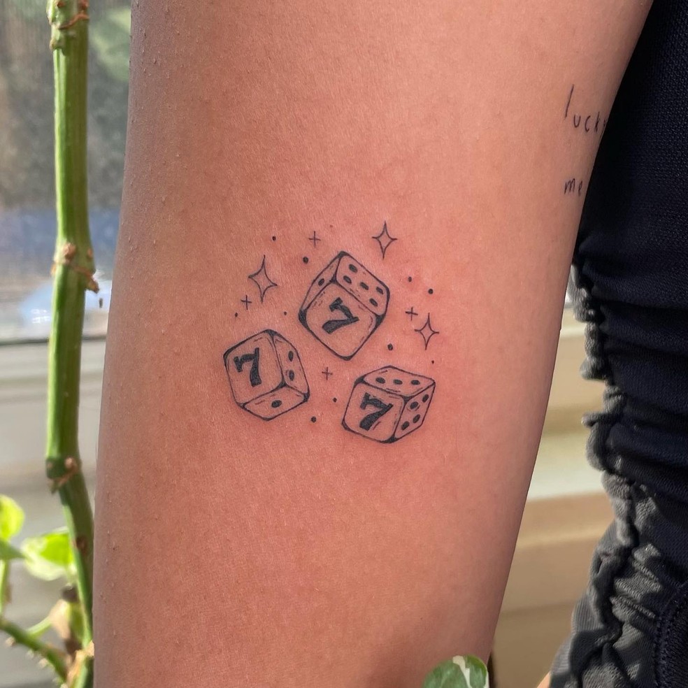 Tendências de tatuagem para 2025 — Foto: Instagram/@slowstainstudio