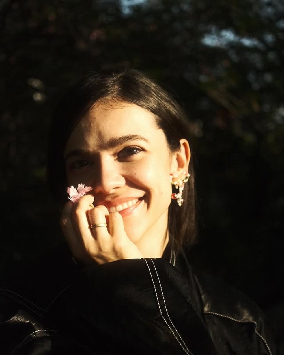 Unhas de noiva: Manu Gavassi — Foto: Instagram
