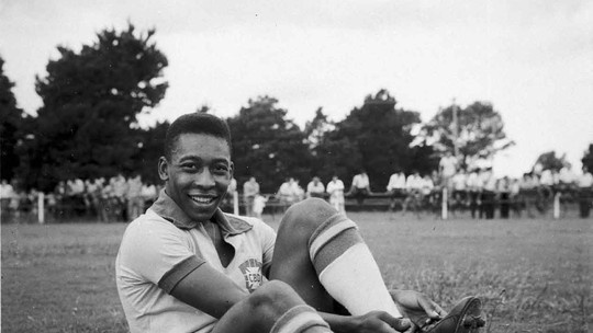 Pelé parabenizou Galvão Bueno na final da Copa do Mundo: "Você é incrível, meu amigo"