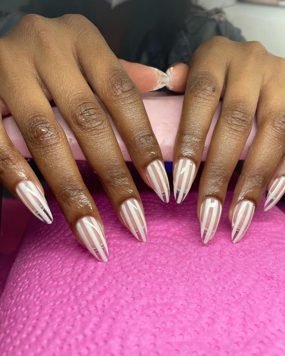 Unhas brancas — Foto: Reprodução/Instagram