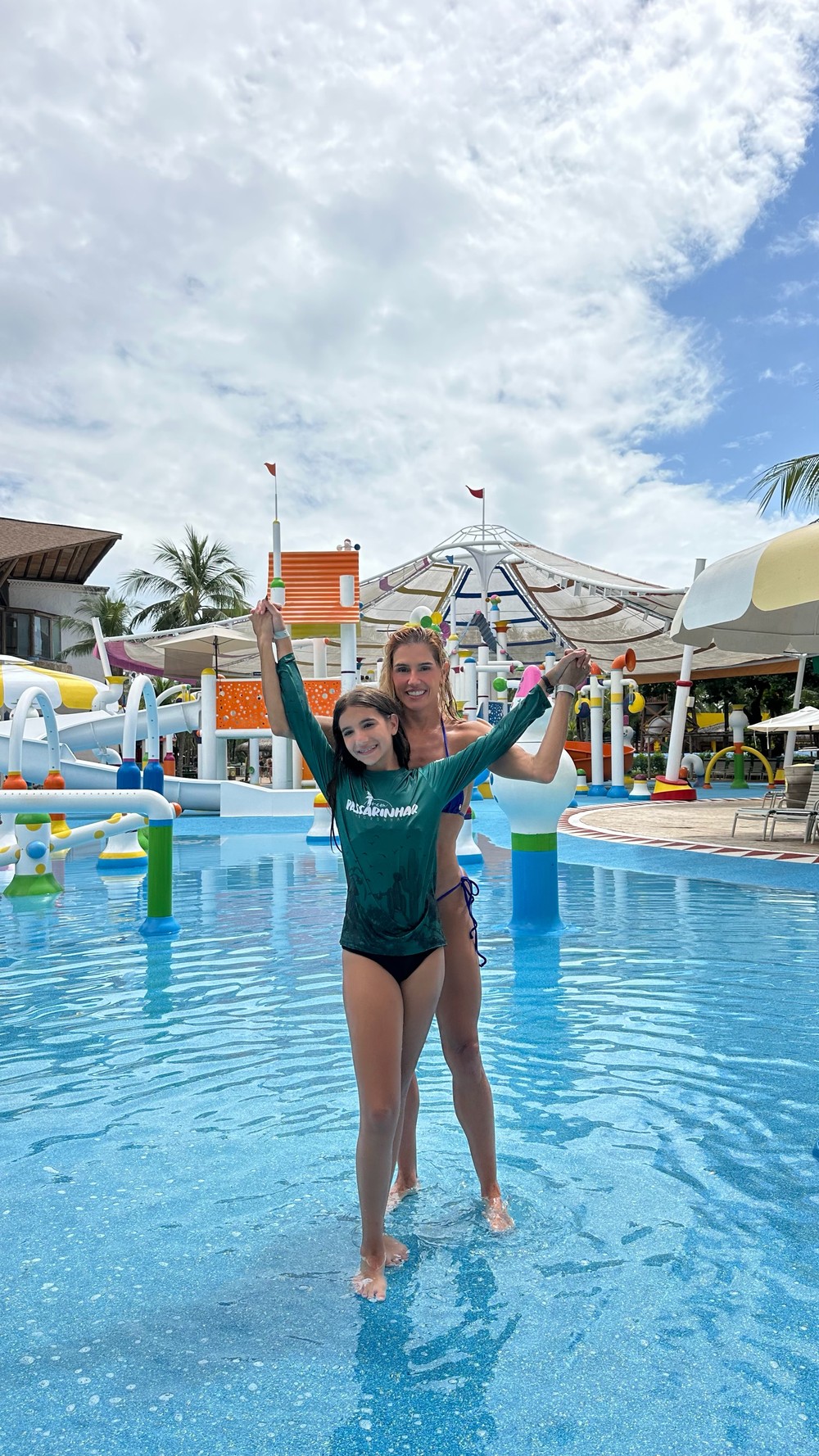 Deborah Secco revela como organiza as férias de Maria Flor com Hugo ...