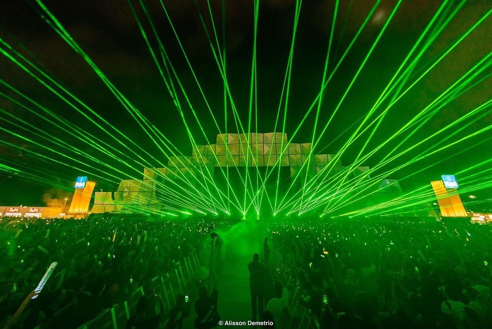 Efeitos de laser durante show do DJ Alok no Rock in Rio — Foto: Reprodução/Instagram @alok