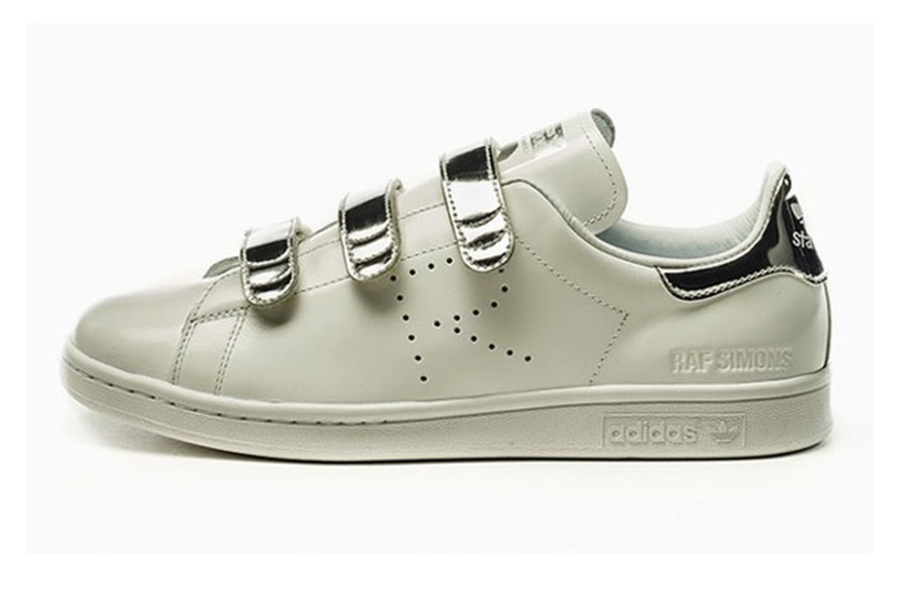 Adidas lança releitura de tênis clássico em parceria com Raf Simons