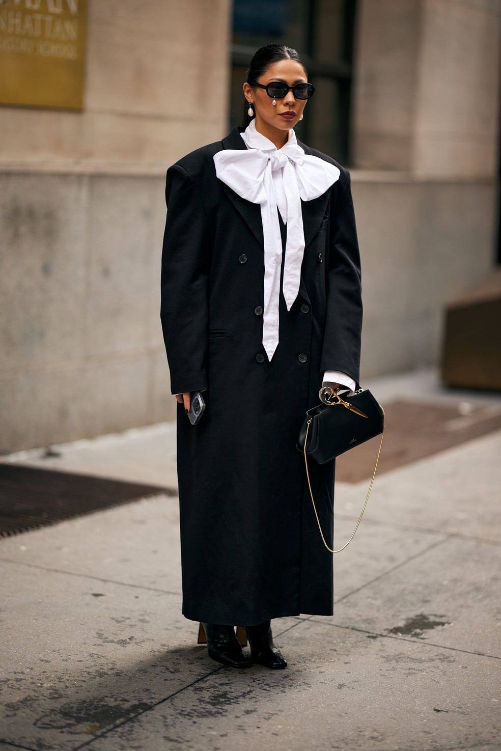 New York Fashion Week: laços são hit no street style — Foto: Launchmetrics Spotlight