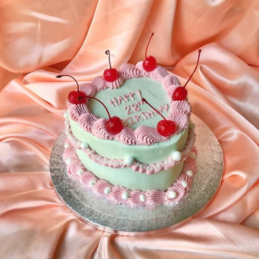 Bolos retrô fazem sucesso no Instagram (Foto: Reprodução Instagram) — Foto: Glamour