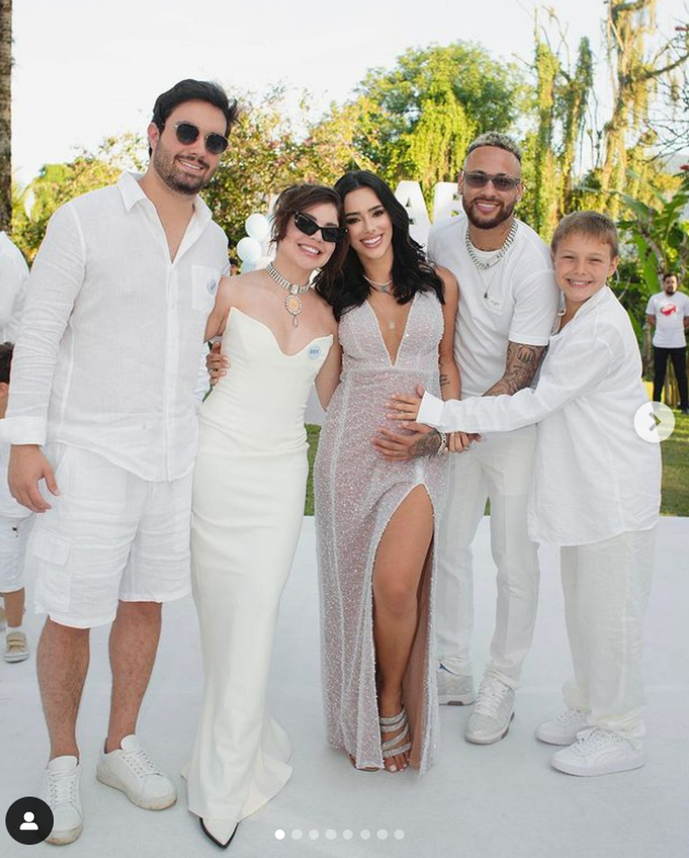 Marco Túlio, Gkay, Bruna Biancardi, Neymar e Davi Lucca — Foto: Instagram